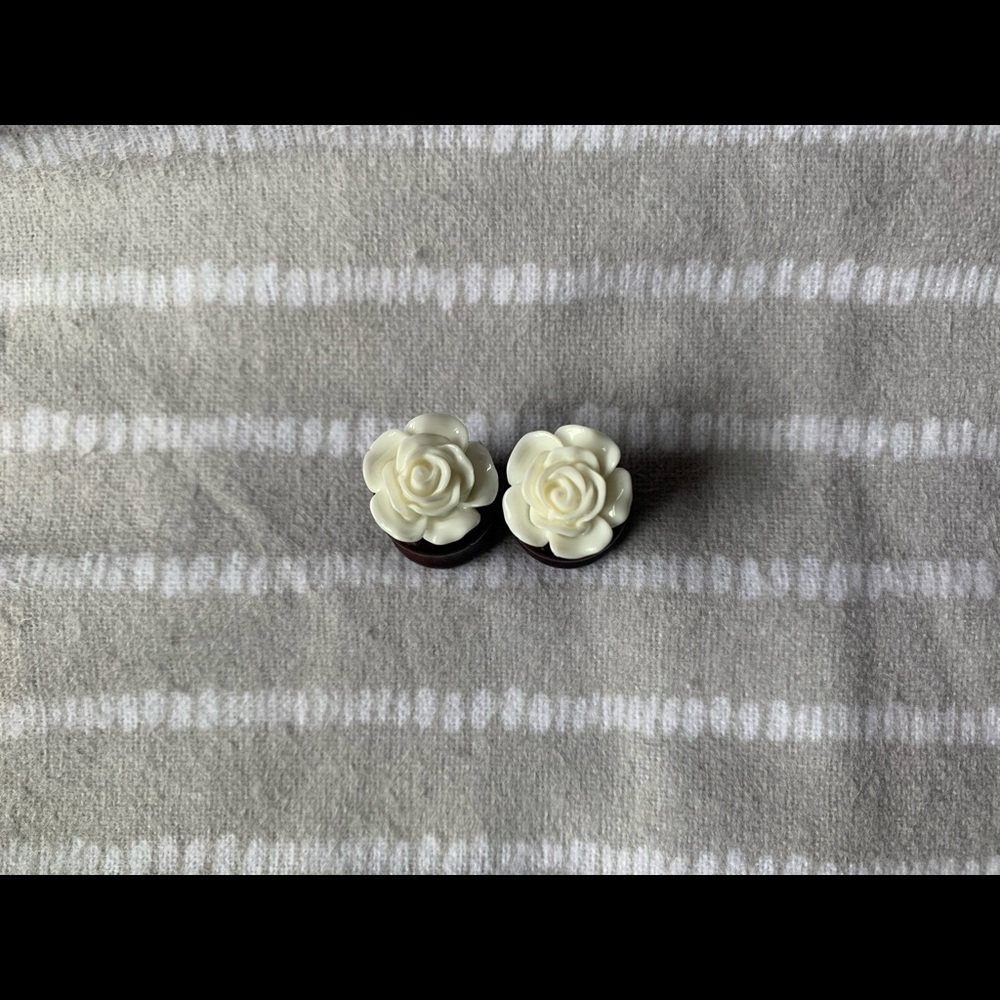 Flower Ear Plugs